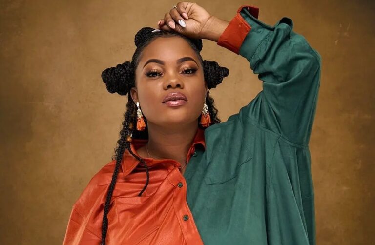 (Photo) : Deborah Lukalu