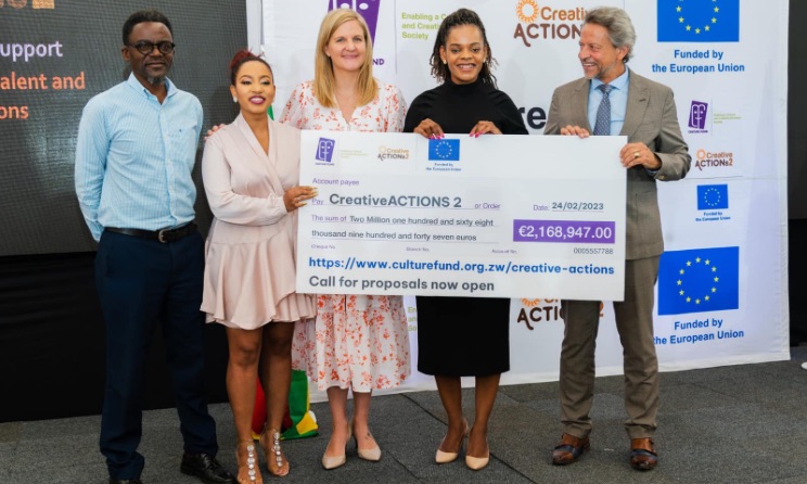 Zimbabwe’s Minister of Sport, Arts and Recreation, Kirsty Coventry (middle), at the launch of the Culture Fund's CreativeACTIONs 2 project.
