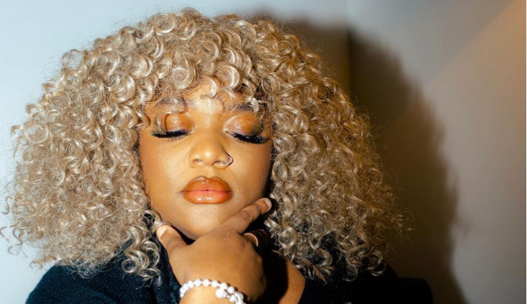(Photo) : la chanteuse camerounaise Libianca annonce 2 nouveaux singles.