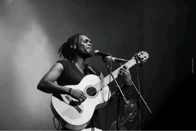 (Photo) : l'artiste camerounais Yves LeNoir.