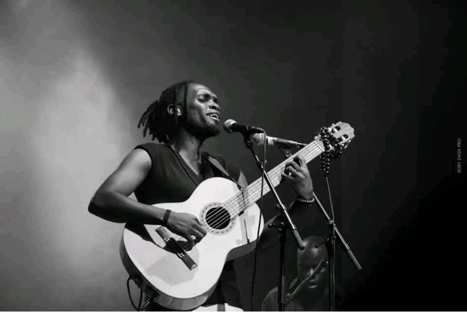 (Photo) : l'artiste camerounais Yves LeNoir.
