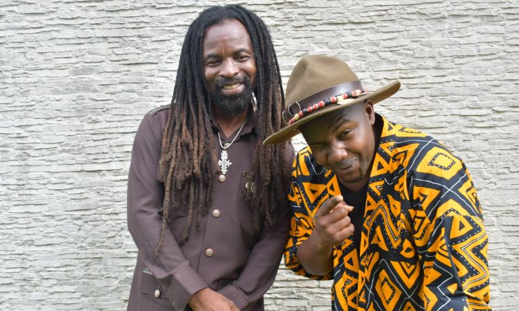 Rocky Dawuni and Kyekyeku.