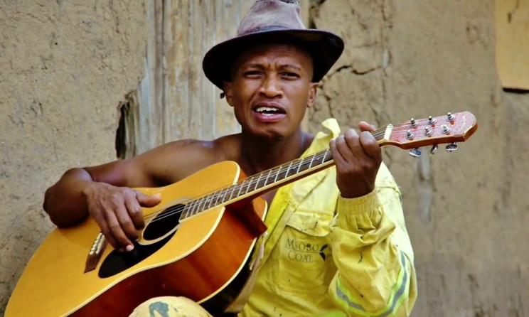 Gatsheni's hit single ‘Emendweni’ clinched the Most Voted Song of the Year Award at the 2022 SATMAs. Photo: YouTube