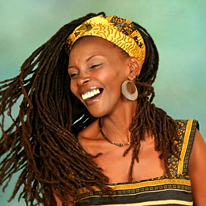 Carola Kinasha (Shada)