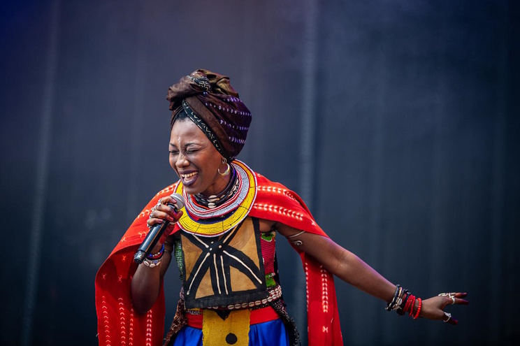 La chanteuse malienne est la tête d'affiche du festival Au Tour des Cordes 2023 qui se tiendra du 27 au 29 octobre à Saint-Louis au Sénégal