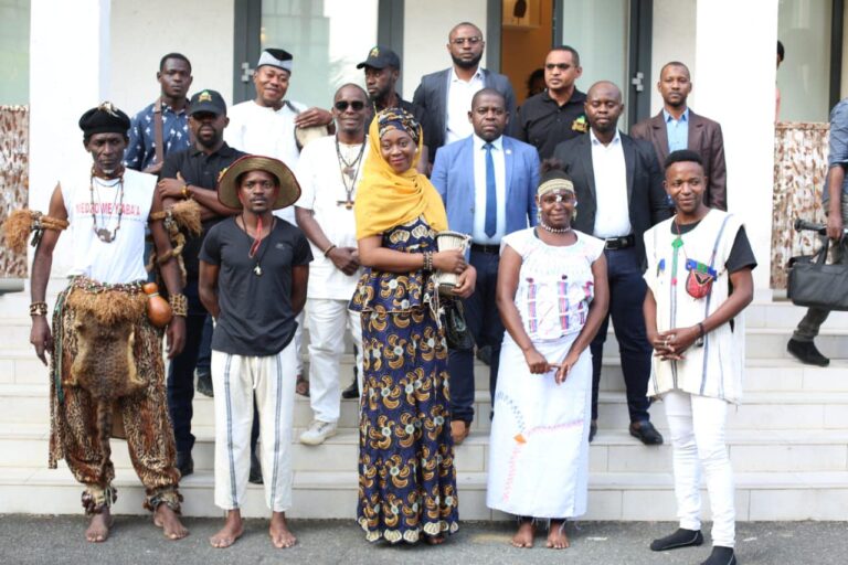 (Photo) : Coordination générale du Festi 9