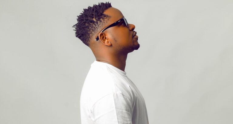 (Photo) : l'artiste sénégalais Bril.