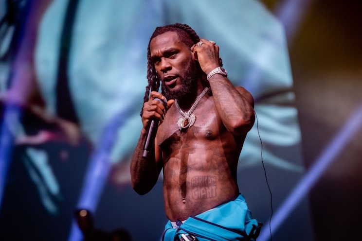 (Photo) : Burna Boy dépasse les 1 milliard de lectures sur Boomplay