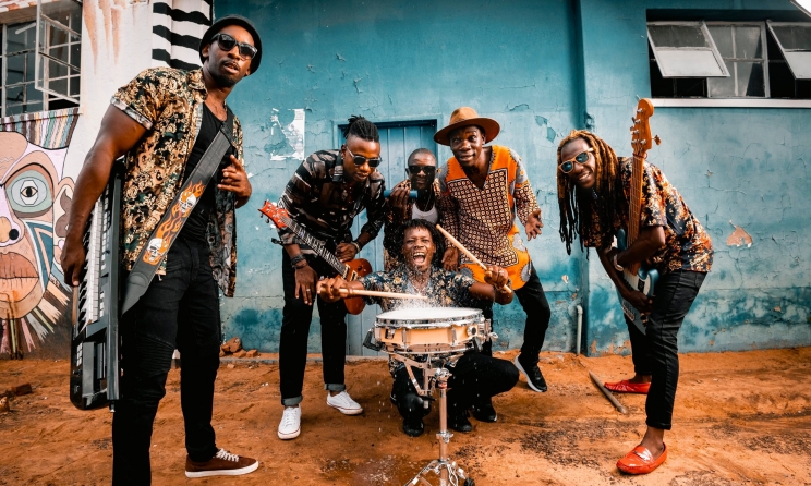 Mokoomba.