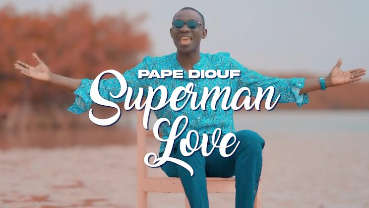 Pape Diouf (Photo) : capture d'écran du clip « Superman Love »