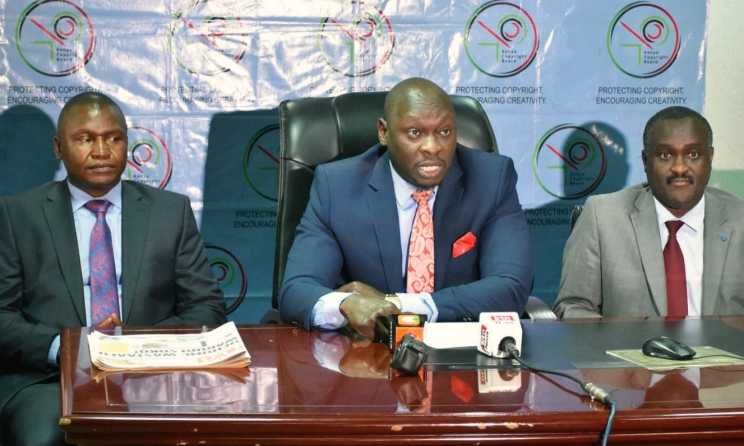 KECOBO chairperson Joshua Kutuny (middle) speaking in Nairobi on 8 November. To his left is former KECOBO boss Edward Sigei. Photo: KECOBO