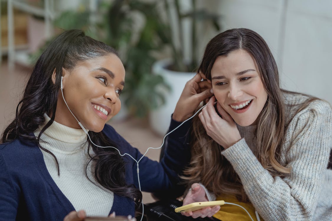 Les fans de musique révèlent dans une étude leurs avis sur l’usage de l’IA