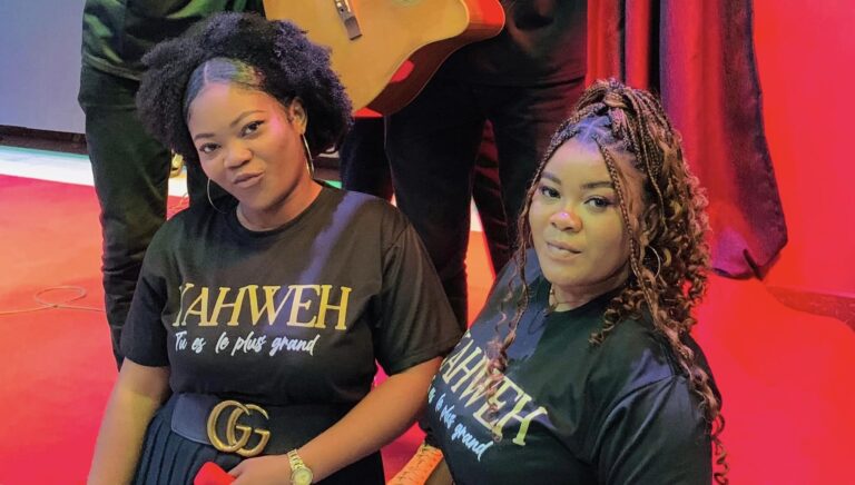 (Photo) : les chanteuses congolaises Nelda et Marine.