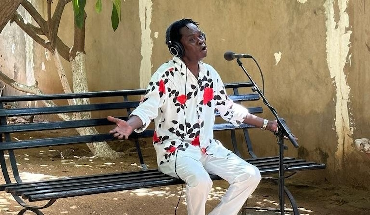 À l'occasion de la 15e édition des Blues du Fleuve, une rue emblématique de la cité de Podor sera désormais honorée du nom illustre de Baaba Maal (Photo) : Faceboof Officielle