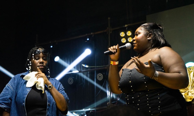 Afrobeats singer Teni and Ayoba's Nigeria content manager Afolasade Samagbeyi at a 7 December live music event announcing the deal.