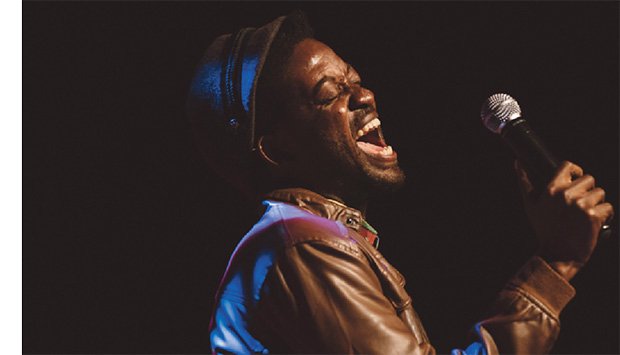 L'artiste angolais A'mosi Just a Label