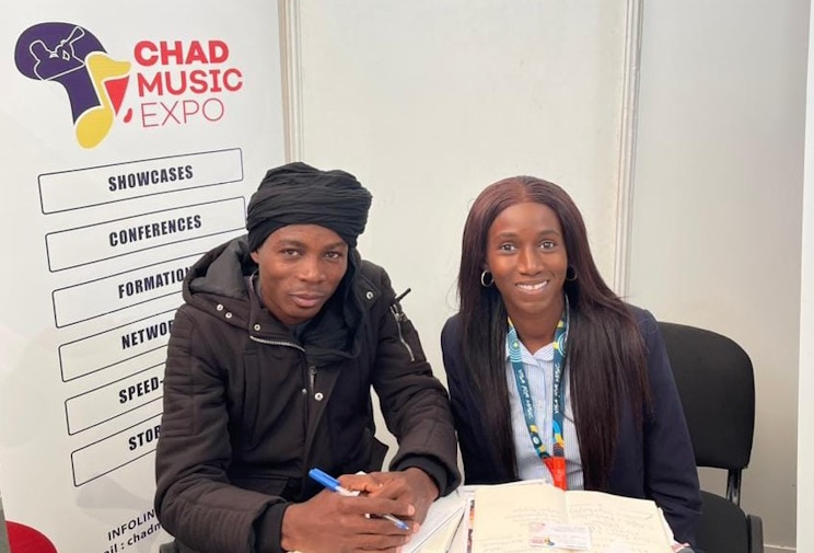 M. Yannick Drick directeur du salon ChadMex en compagnie de Mme Cynthia Cassama, directrice de la Culture de la Guinée Bissau