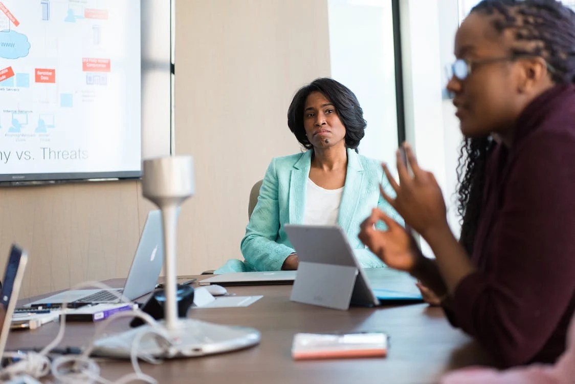 Avis de recrutement : chargé de communication - Court-Circuit - Pôle Musiques Actuelles