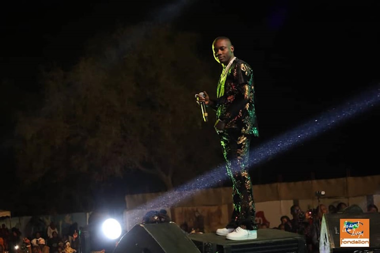 (Photo) : la star malienne Sidiki Diabaté sur la scène du Festival sur le Niger 2024