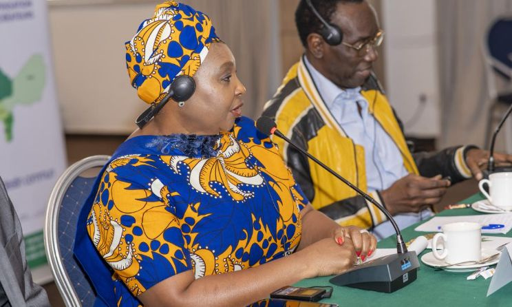 Yvonne Chaka Chaka, vice-présidente de la CISAC, s'exprimant lors du séminaire régional sur la mise en œuvre de la redevance pour copie privée dans le bloc commercial de l'UEMOA. (Photo) : Hermann Doubouyou
