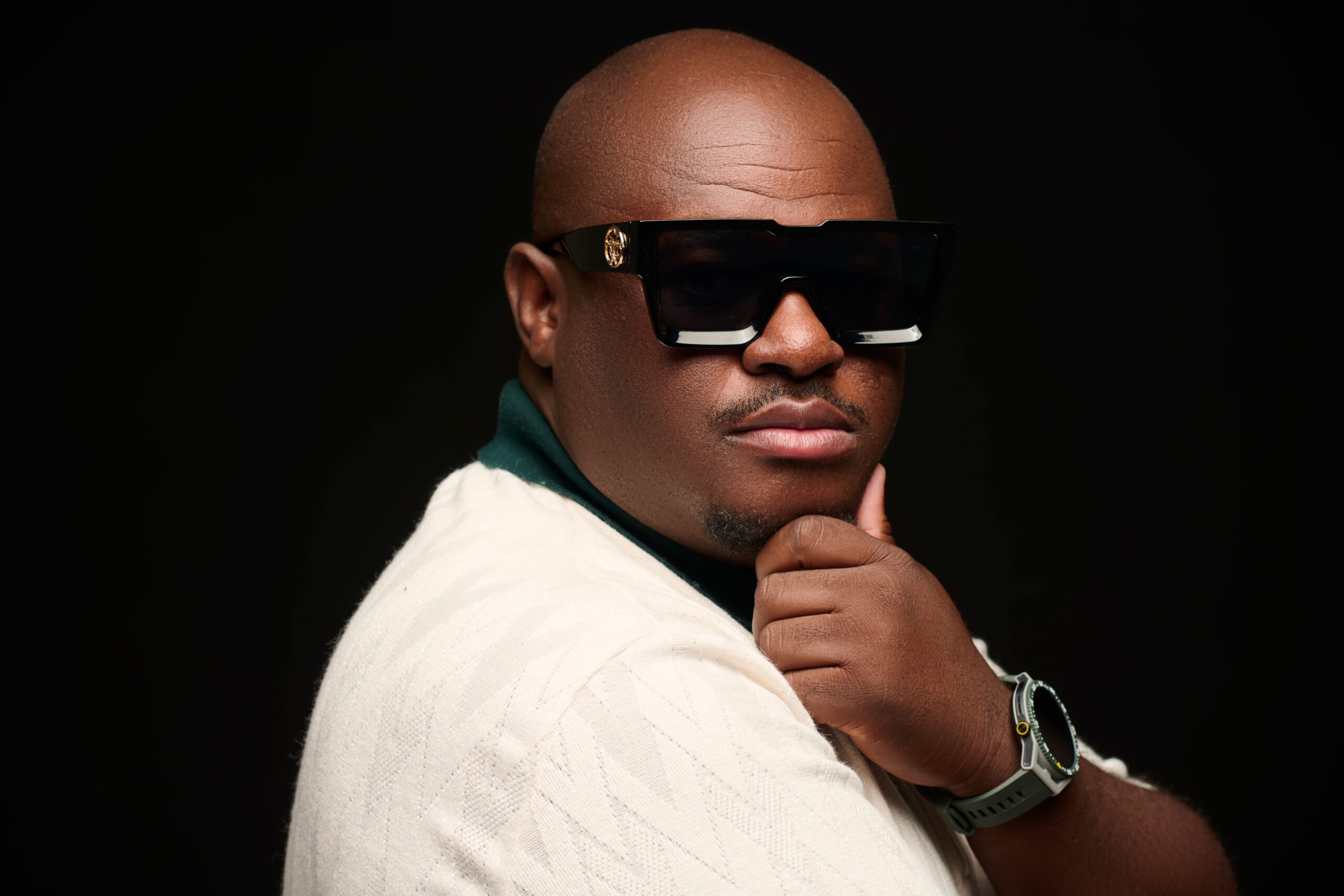 DJ FHISO