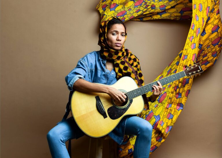 Nneka.