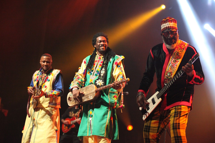Jamaaladeen Tacuma captivant le public lors de sa performance au Théâtre National MV pour l'édition 2023 de Visa For Music.