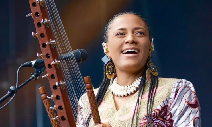 Gambian kora player Sona Jobarteh has been confirmed for this year’s Wooden Roots Experience.