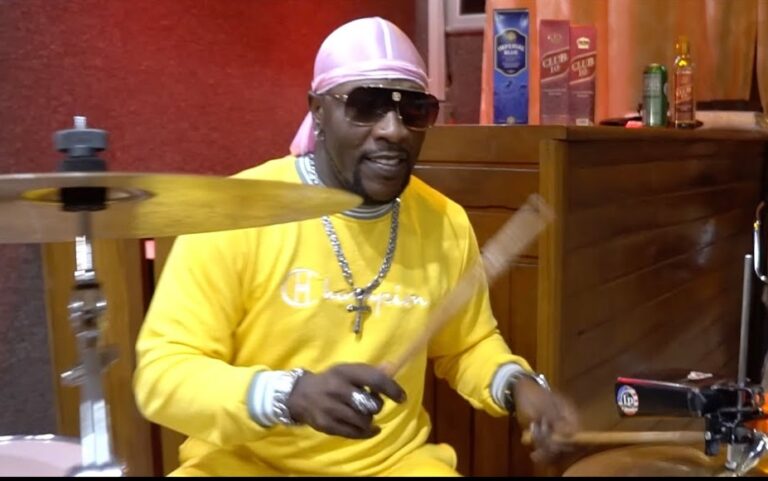 Papy Kakol