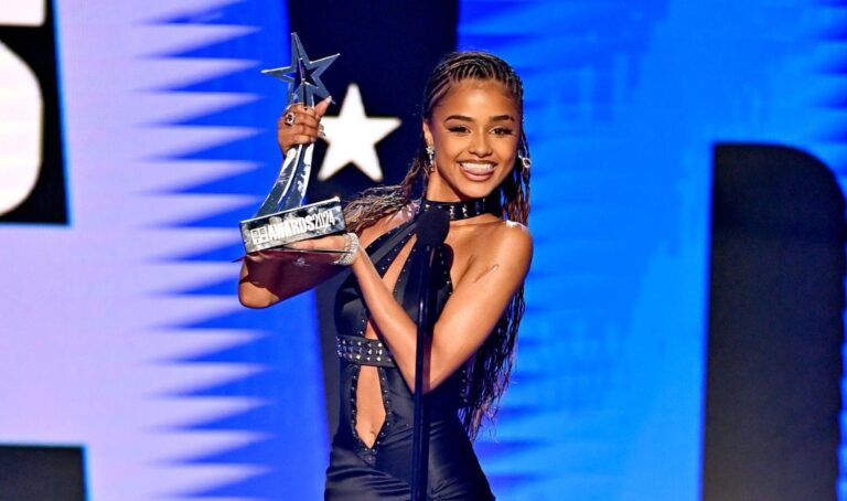 La chanteuse sud-africaine Tyla a remporté deux trophées aux BET Awards 2024.