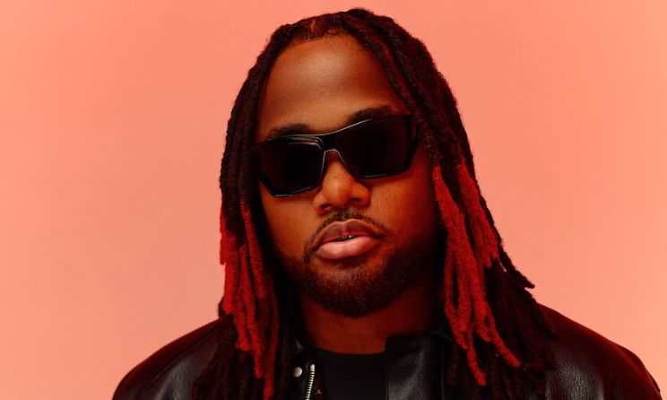 US R&B artist Leon Thomas.