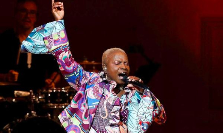 Angélique Kidjo lors d'une performance au Canergie Hall.