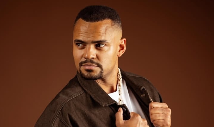 Mohombi. Ph. Dr Tiers