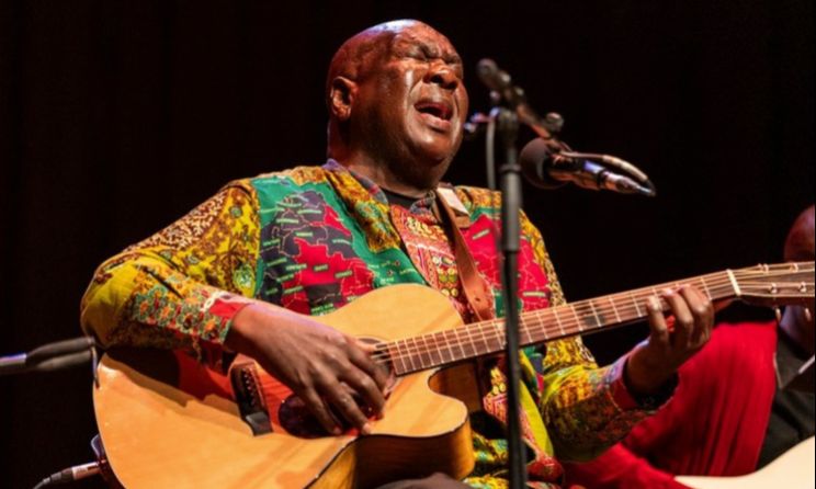 Vusi Mahlasela.