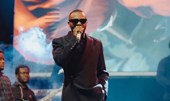 Héritier Wata au cours d'un concert à Kinshasa. Ph. Dr Tiers
