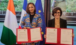 Retour du « Djidji Ayôkwé » : un symbole du patrimoine culturel ivoirien restitué par la France 